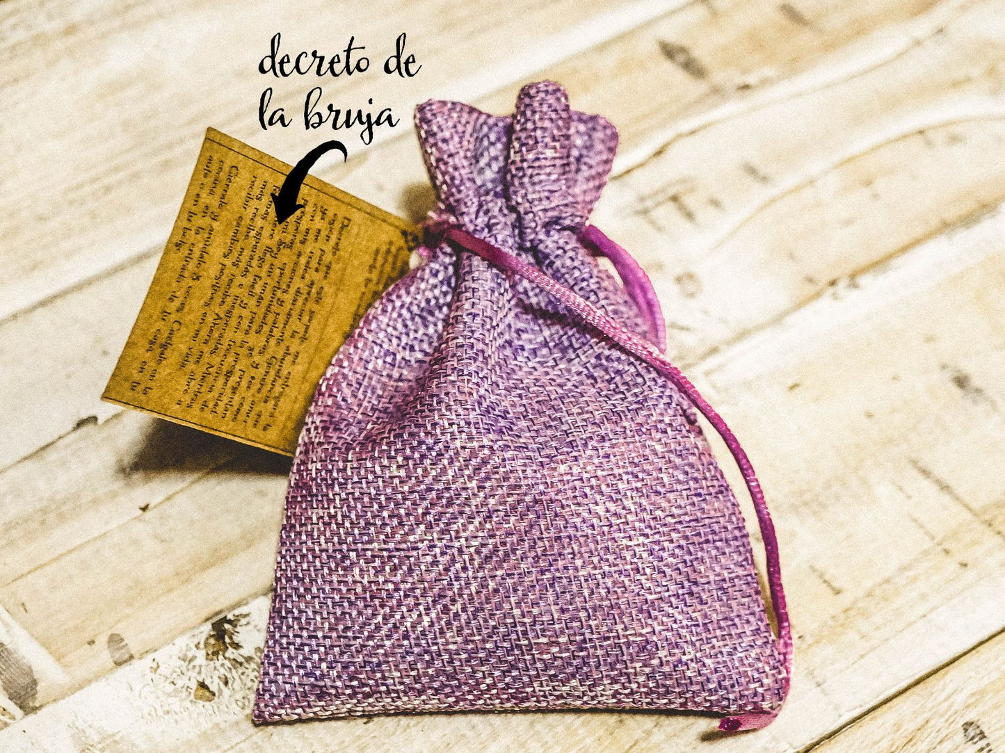 *Saquito Mágico de la Bruja* Charm Bag Aromático con hierbas, flores, resinas & cristales